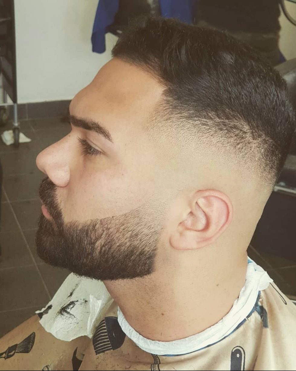 Crop mit Fade und Bart